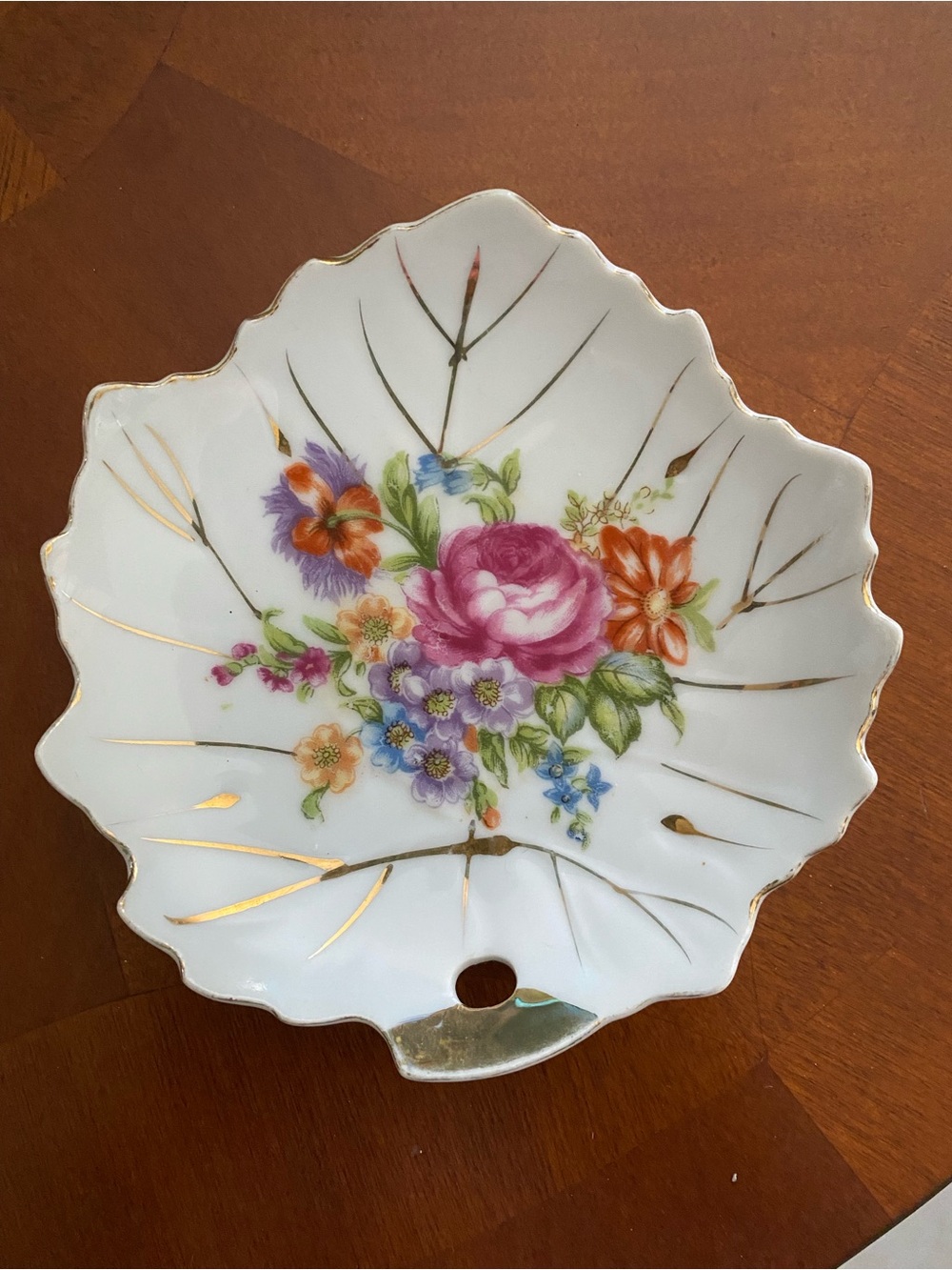 Vintage Nasco Japan Gilt Leaf Floral
Porcelain Trinket Dish
